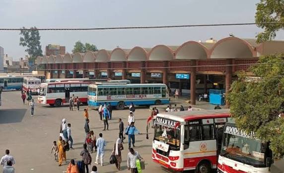 hansi bus stand